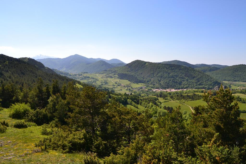 Camping La Mare Aux Fees Hotel Roquefeuil Zewnętrze zdjęcie