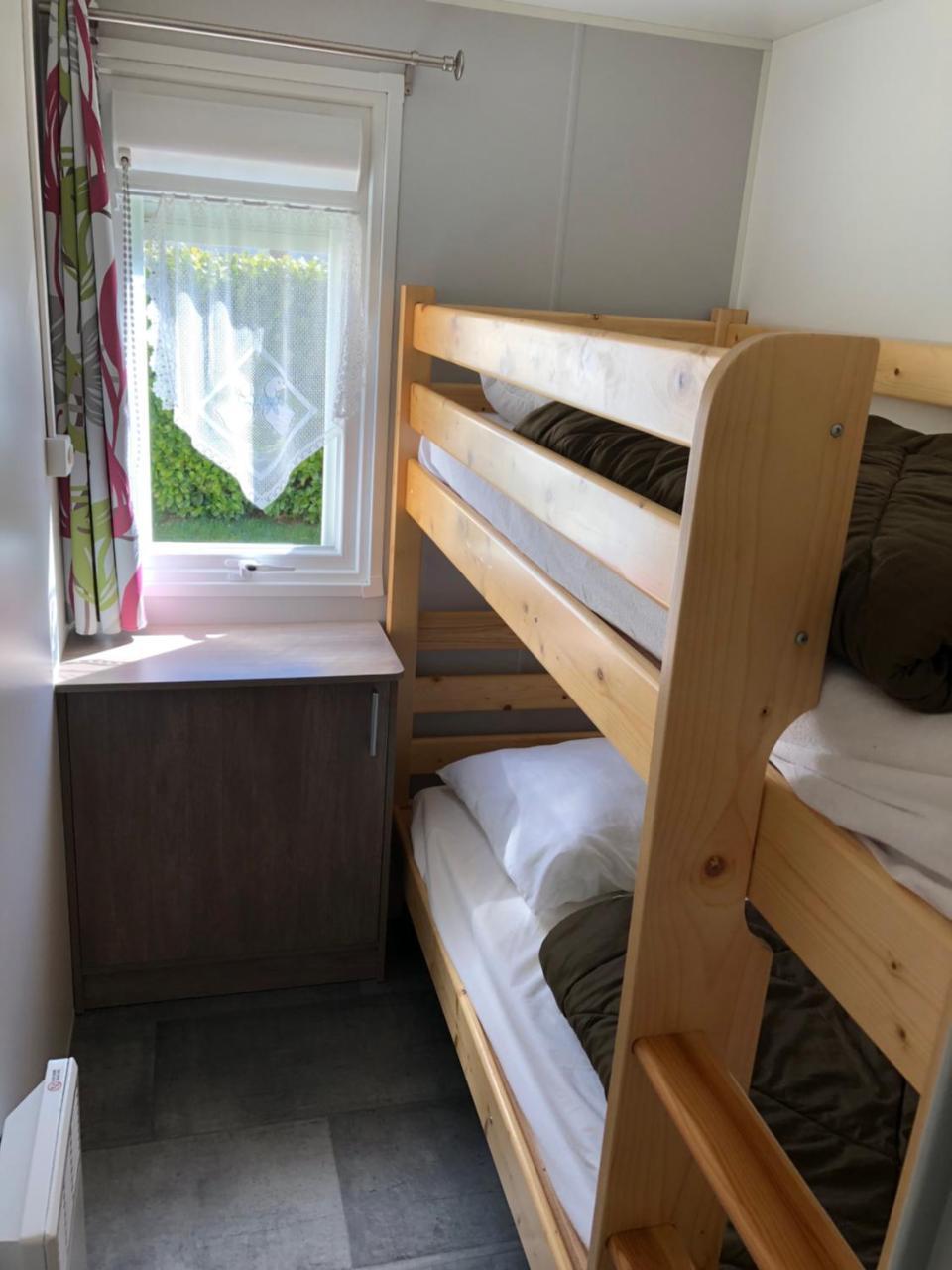Camping La Mare Aux Fees Hotel Roquefeuil Zewnętrze zdjęcie